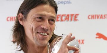 Matías Almeyda, cada vez más cerca de ser el próximo DT de San Lorenzo\nFoto: EFE/Ulises Ruiz Basurto