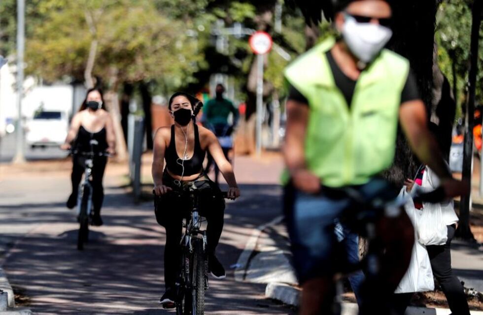 Controlan el uso del tapabocas y la distancia social en San Luis