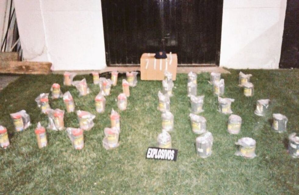 En la previa del clásico, incautaron pirotecnia en el Coloso