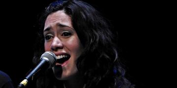 Gladys Silione presenta su primer disco\u002E