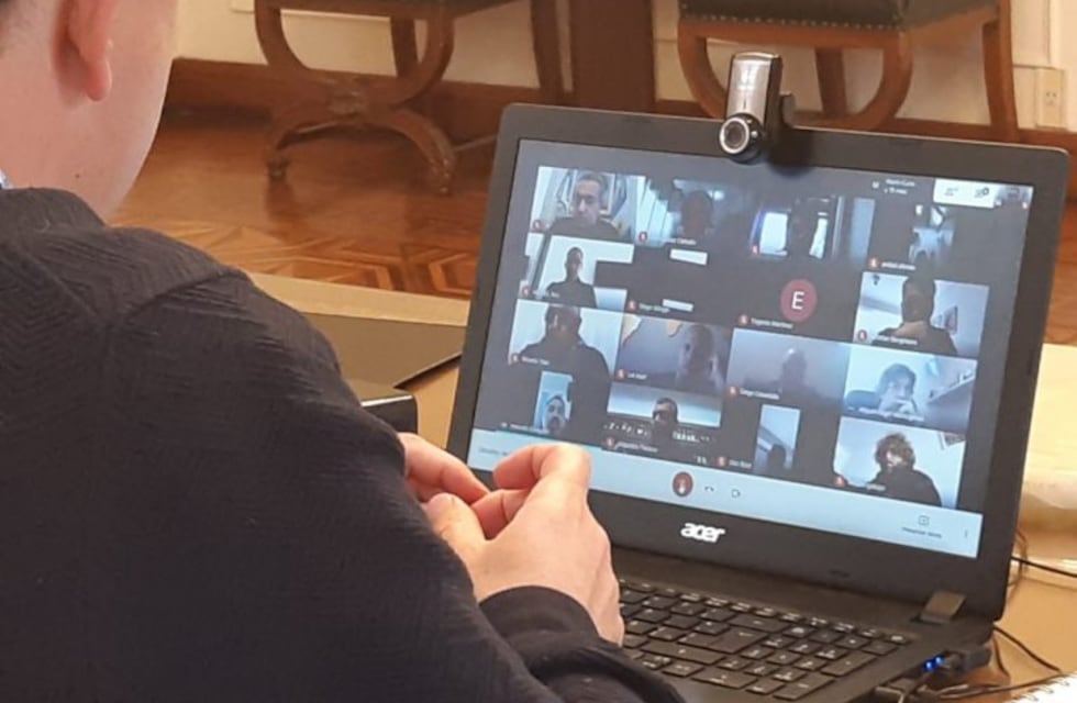 Javkin diagrama con comerciantes un cronograma de reactivación del sector