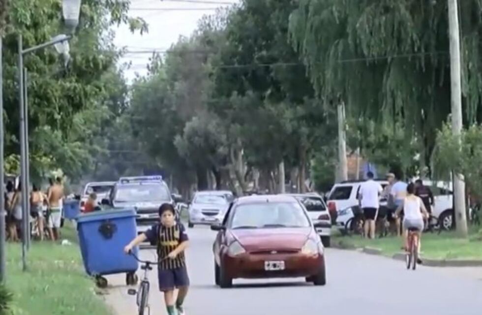 Arreglaba el techo, tocó un cable y murió electrocutado