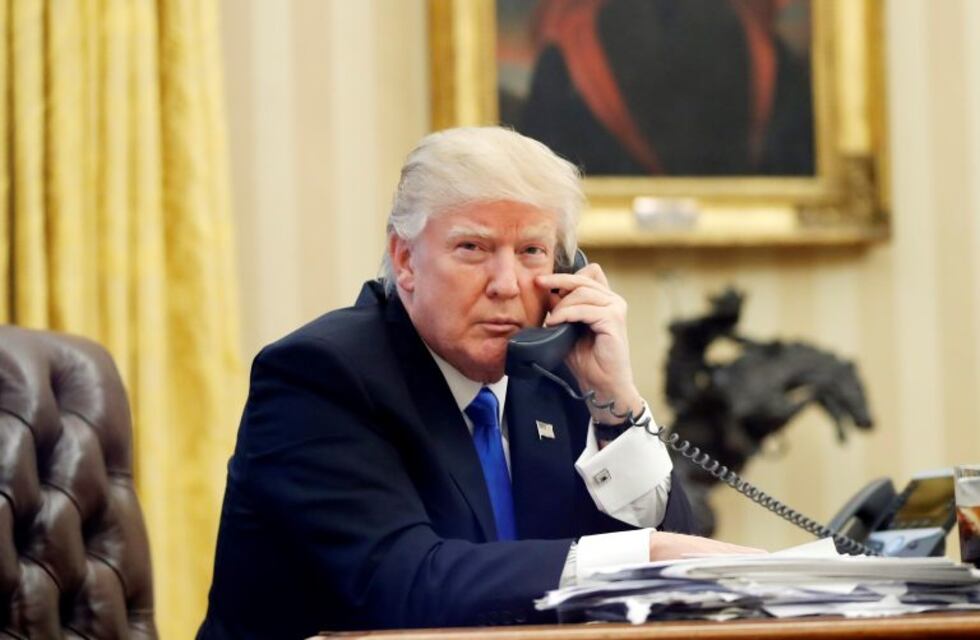 Una actriz porno demandó a Donald Trump por un acuerdo de confidencialidad