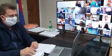 Wolemberg mantuvo la conferencia virtual con el ministro Pérez y otros intendentes\u002E