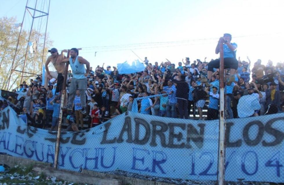 Defensores del Oeste es Campeón del Fútbol por primera vez en la historia
