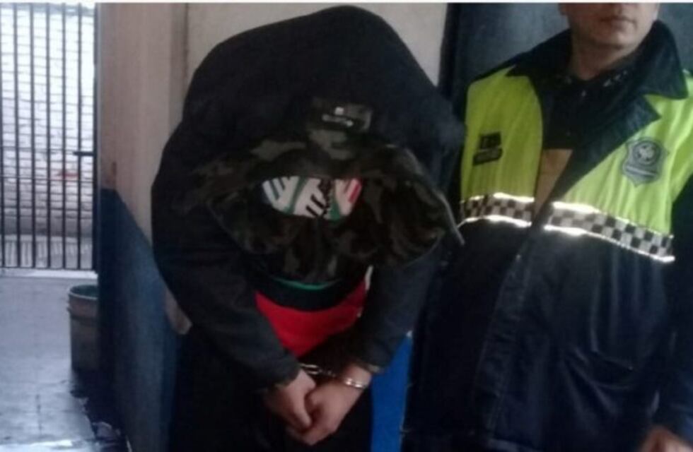 Un hombre apuñaló a un joven en el Mercofrut