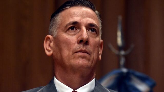 DYN01, BUENOS AIRES, 25/04/2017, EL SUSPENDIDO JEFE DE LA POLICu00cdA DE LA CIUDAD, COMISARIO INSPECTOR JOSu00c9 PEDRO POTOCAR, QUEDu00d3 DETENIDO ESTA MAu00d1ANA EN LOS TRIBUNALES DE ESTA CAPITAL. FOTO:ARCHIVO DYN/EZEQUIEL PONTORIERO. ciudad de buenos aires jose pedro potocar detencion del jefe de la policia de la ciudad de buenos aires corrupcion policial