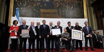 El grupo Les Luthiers fue distinguido en el Congreso por sus 50 años de trayectoria