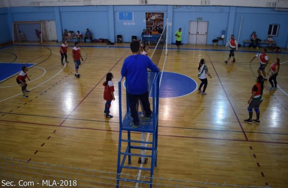 Los Antigüos: Colón se quedó con el sexto torneo de voley mixto