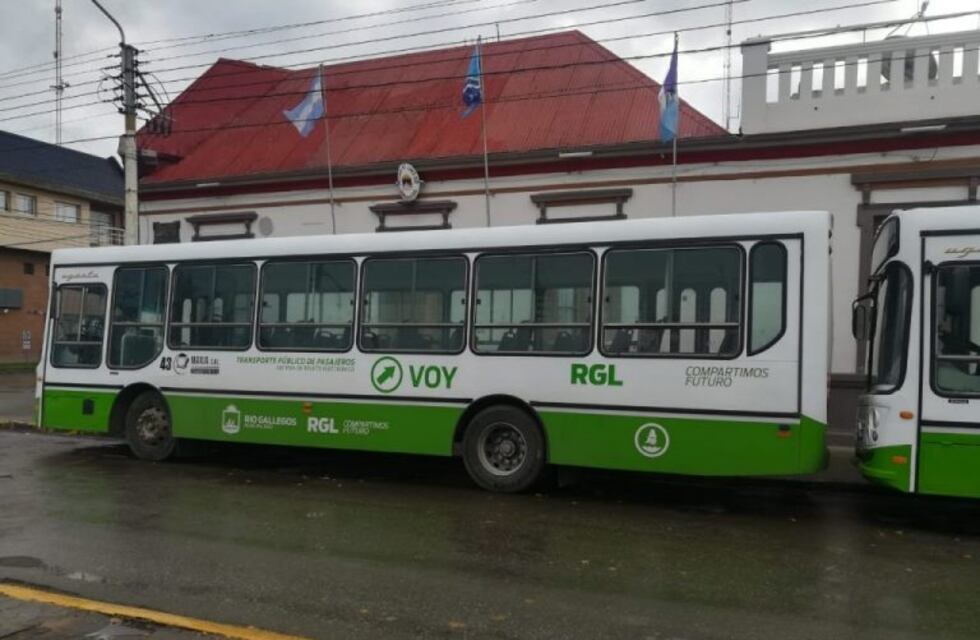 Trabajadores de Maxia protestaron frente al municipio
