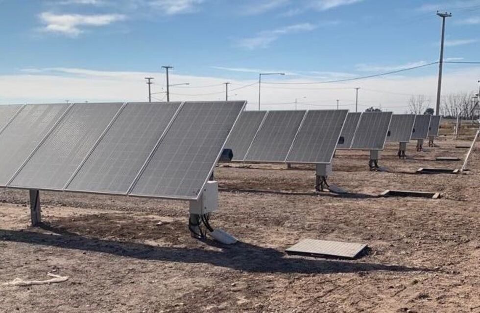 Comienzan a generar energía solar para mil casas del Este de Mendoza
