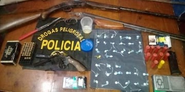 En el domicilio de una de las detenidas, encontraron más cocaína y armas\u002E (Diario Norte)\u002E