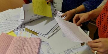 Puño y letra\u002E Las cartas escritas por las detenidas que realizaron el taller y que ahora verán la luz en forma de libro\u002E