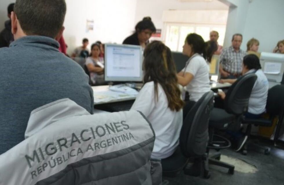 Dos chilenos serán expulsados por tráfico de drogas