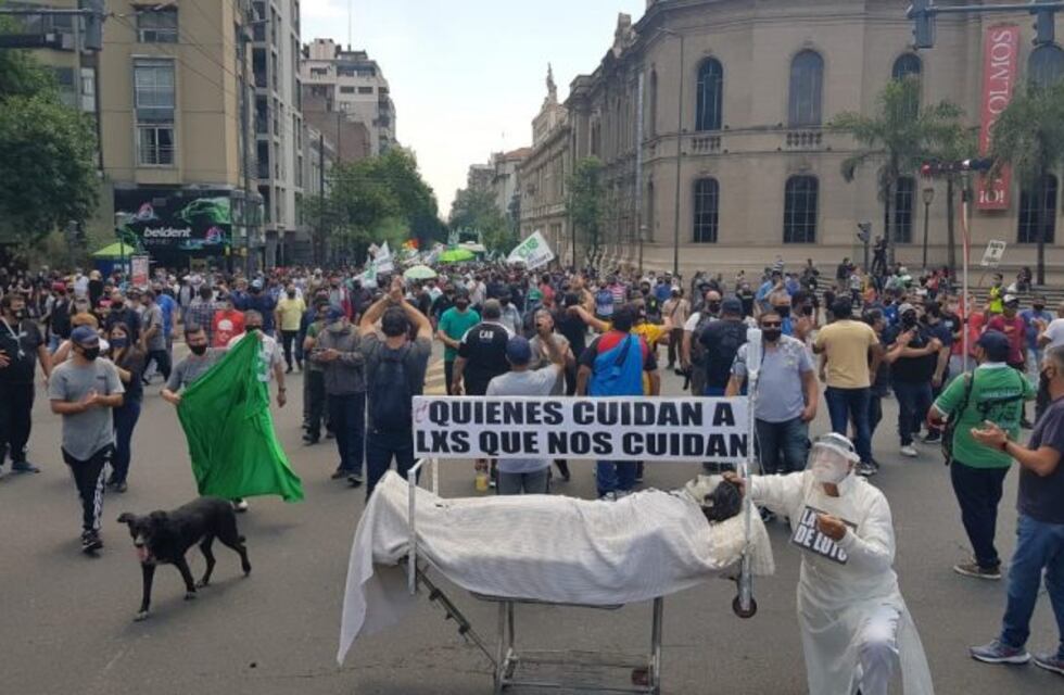 El Suoem volvió a marchar en Córdoba: "dignidad, salario y trabajo"