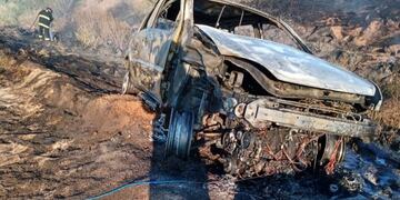 El auto se quemó por completo