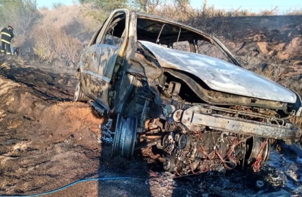 Se quemó todo el auto, menos la estampita de la Virgen