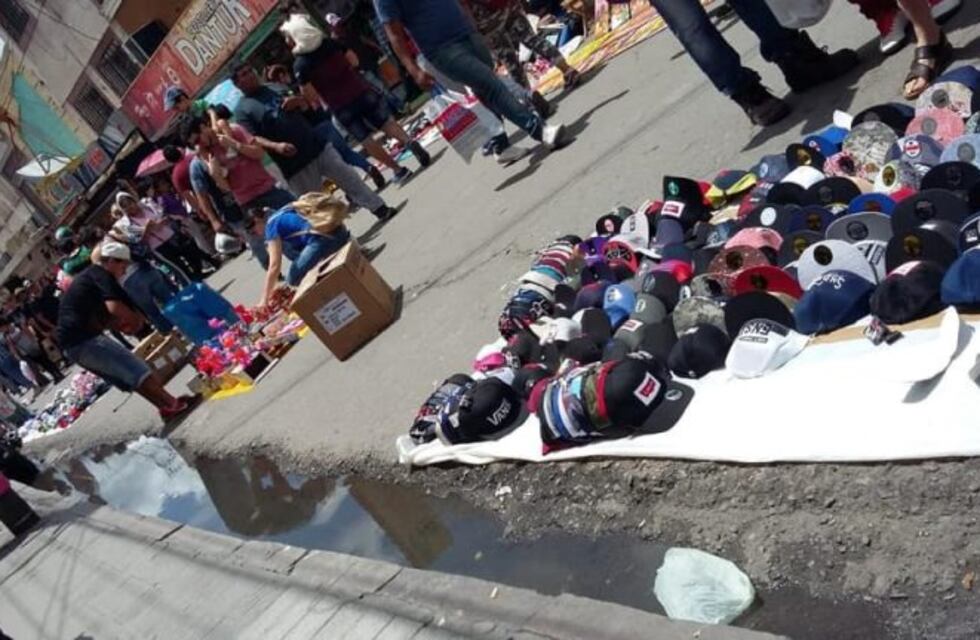 Los manteros podrán vender sus productos en el Parque San Martín