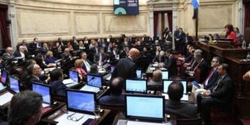Senadores de Cambiemos donarán parte de sus dietas\u002E