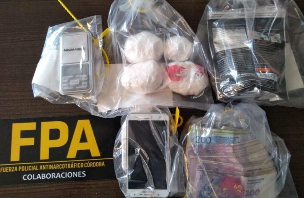 Lo sorprendieron con 700 dosis de cocaína en La Carlota