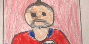 Dibujó sus propias figuritas porque su mamá no podía comprárselas (Foto: Twitter)