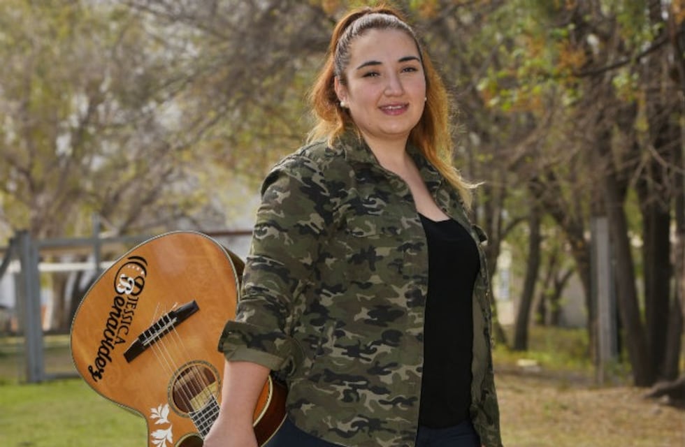 Jéssica Benavídez, 15 años a viva voz