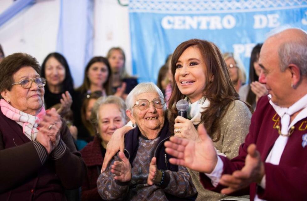 Cristina Kirchner afirmó que el Gobierno "quiere manotear la caja de los jubilados"