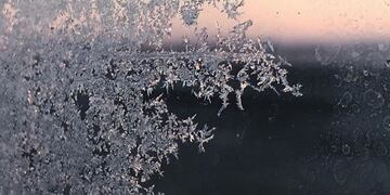La marca de la helada registrada este viernes por la mañana en el Aeropuerto de Rosario\u002E (@juannoir / Instagram)