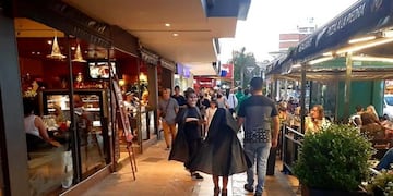 Niñas, niños y muchos adultos recorrieron las calles céntricas de Carlos paz\u002E