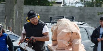 Tallado de madera por la \