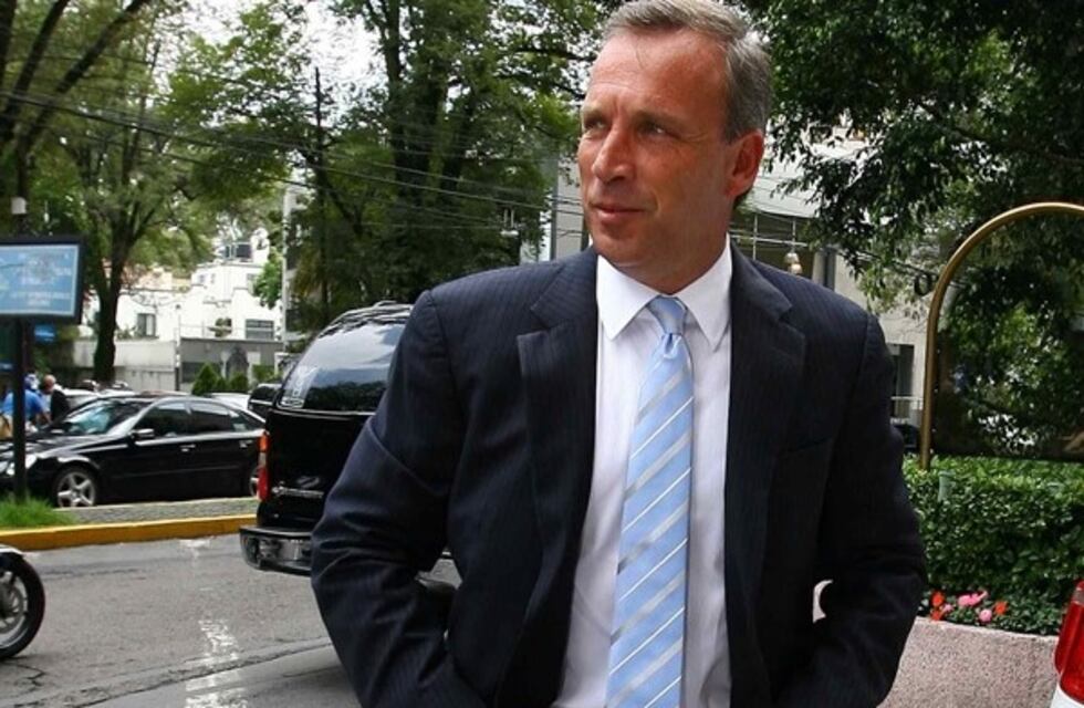 Viernes, el día por Kudelka y Bebelo