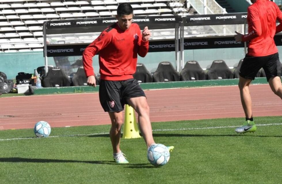La pelota empieza a rodar para los clubes de Córdoba: habilitan los partidos amistosos