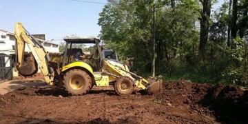 Las máquinas removieron la tierra que obstaculizaba el paso vehícular\u002E