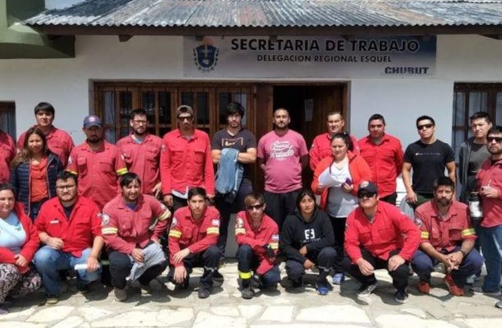 Esquel: Continúa el paro de Brigadistas