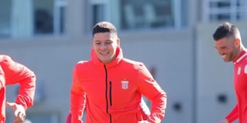 Marcos Rojo entrenó con Estudiantes y los hinchas se ilusionan con un regreso