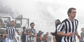 Gimnasia se juega todo en Santa Fe\u002E El vencedor de esta llave enfrentará en octavos al ganador de Racing-Olimpo\u002E