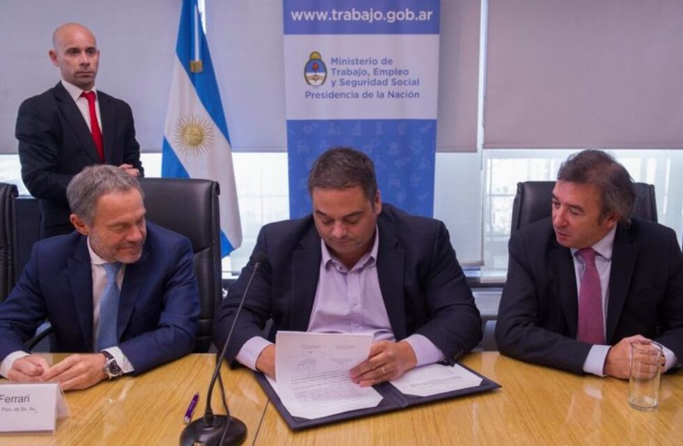 Firman la creación de un sistema de conciliación laboral en la provincia de Buenos Aires