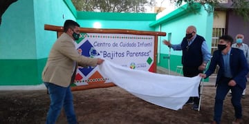 Inauguración de las Aulas Sustentables\u002E Intendente Guzmán junto a la familia Blangino\u002E