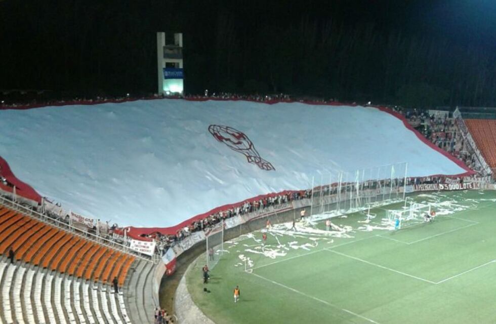 Así formarán Huracán Las Heras e Independiente Rivadavia en el partidazo de mañana