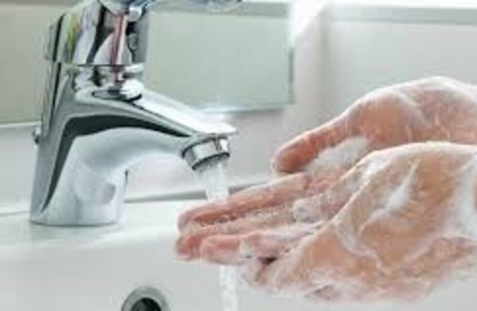 Los especialistas reiteran la imperiosa necesidad de lavar bien las manos