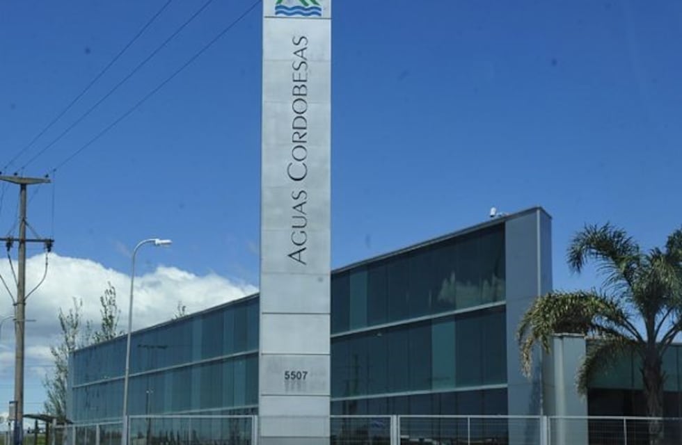 La boleta de Aguas Cordobesas llegaría con un cargo extra que rondaría el 16% en 2020