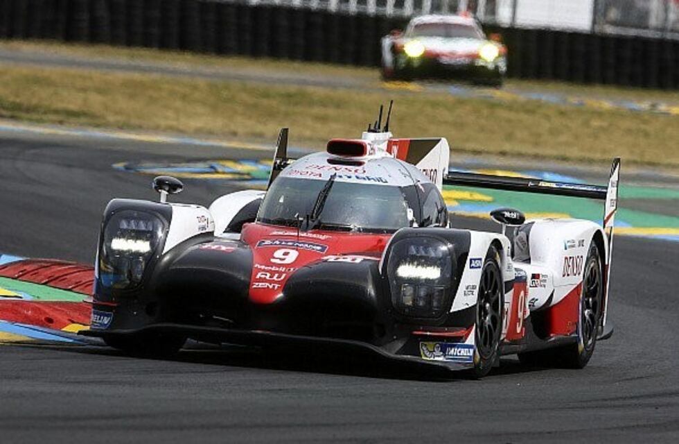 Pechito López está corriendo en la mítica 24 horas de Le Mans