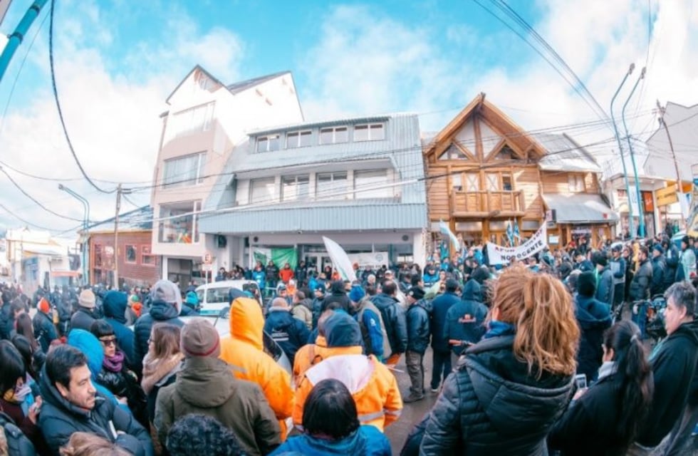 El gobierno provincial acompañó la demanda contra el recorte a las asignaciones familiares