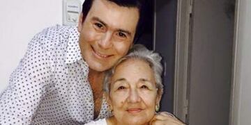 Gobernador Zamora y su madre