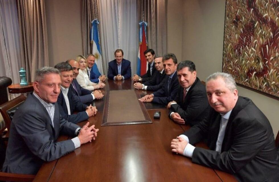 Dirigentes del PJ insisten en unir al peronismo en un gran frente electoral