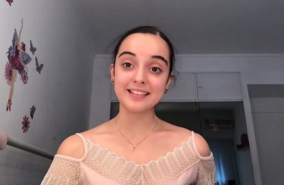 Una argentina de 16 años convocó a 40 bailarinas del mundo y ya son un fenómeno en las redes