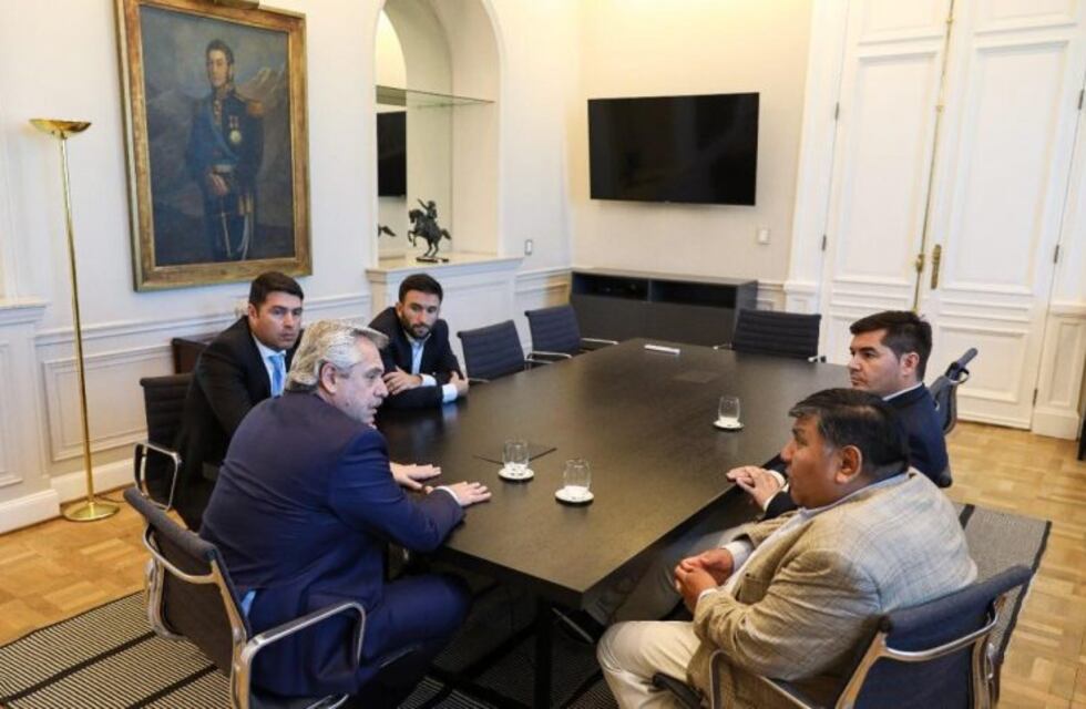 Avila fue recibido por Fernández por la situación petrolera de Chubut
