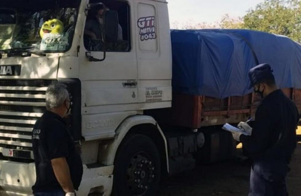 Detuvieron en Iguazú al camionero que trasladó escondido a un joven desde Buenos Aires