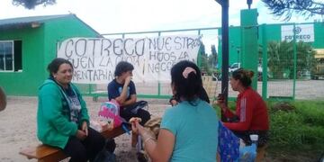 Las texparejas de los trabajadores de Cotreco amenazan con bloquear el egreso de camiones en Río Cuarto\u002E