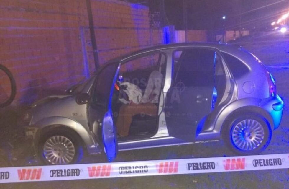 Encontraron a un hombre acribillado a balazos en su auto